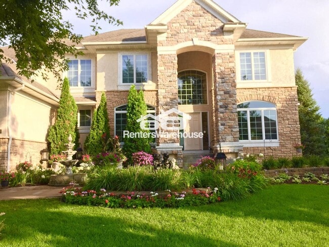 Building Photo - 2470 Arnold Palmer Dr