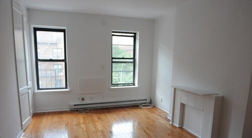 Primary Photo - 1522 3rd Ave