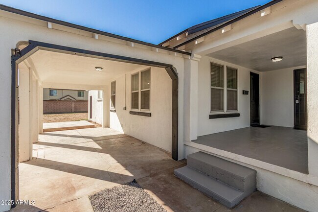 Foto del edificio - 423 E Crescent Ave