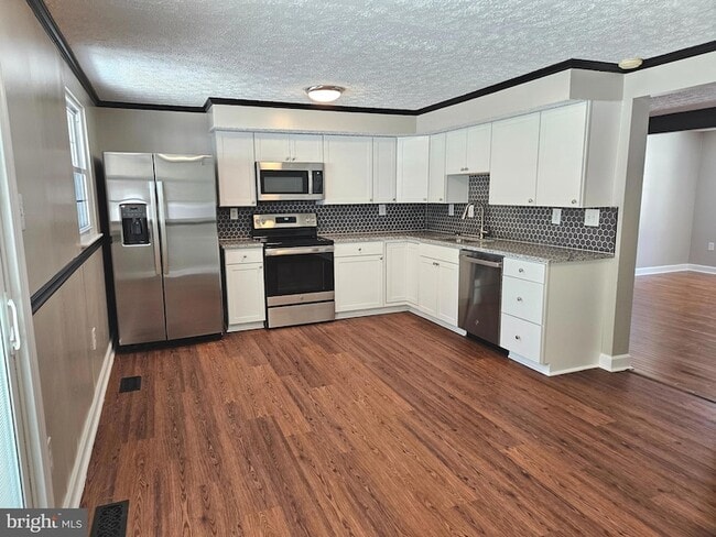 Foto del edificio - 10717 Glen Hannah Dr