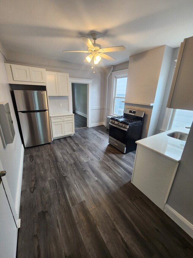 Foto del edificio - 7 Woodland Ave