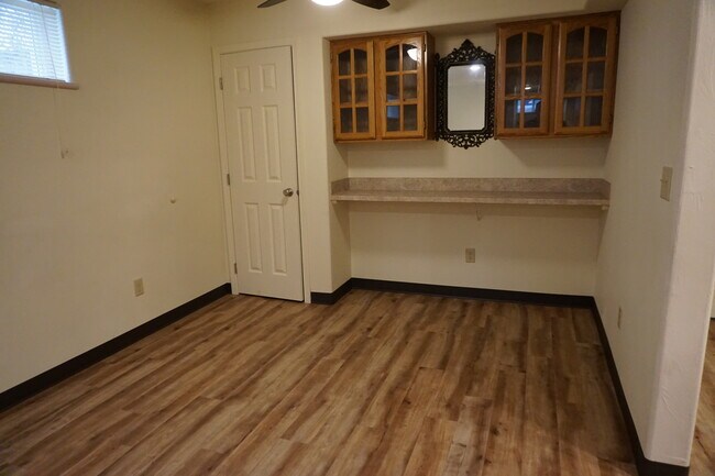 Foto del edificio - 2034 Strand Ave