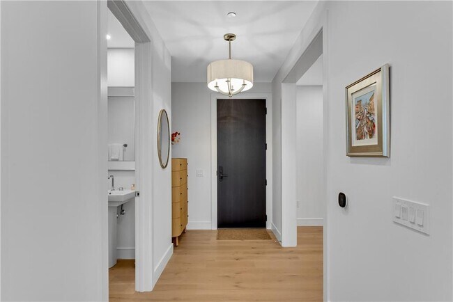 Foto del edificio - 2425 Peachtree Rd
