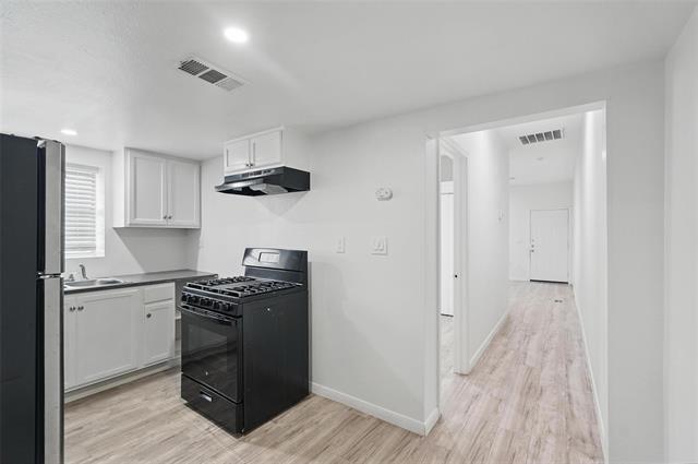 Foto del edificio - 5341 Ash Ln