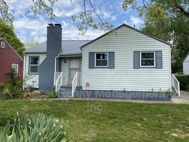 Building Photo - 2625 Avondale Ave