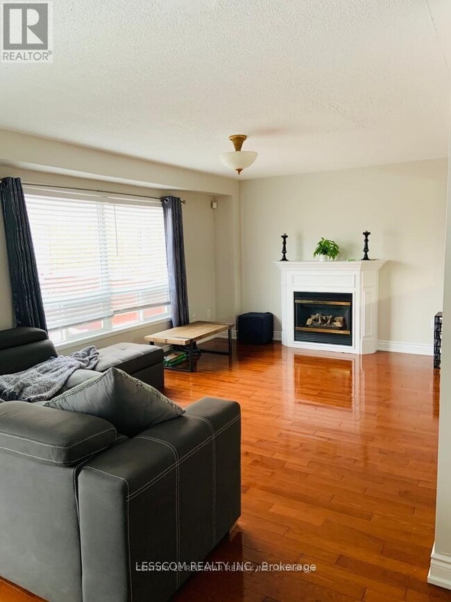 Building Photo - 3 Charleswood Cir