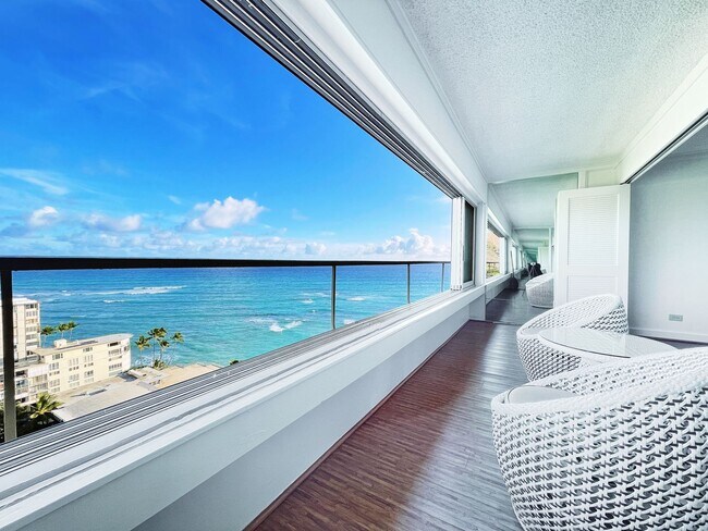 Building Photo - Ocean Front, Gold Coast, Furnished Condo with Direct Ocean Views!