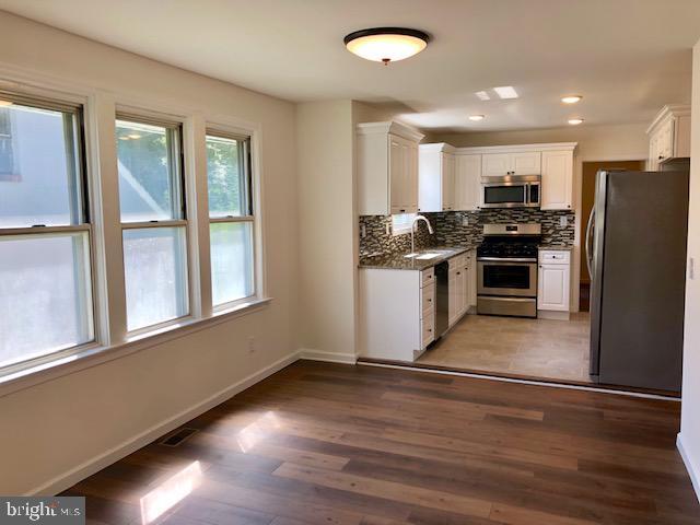 Building Photo - 43 California Ave