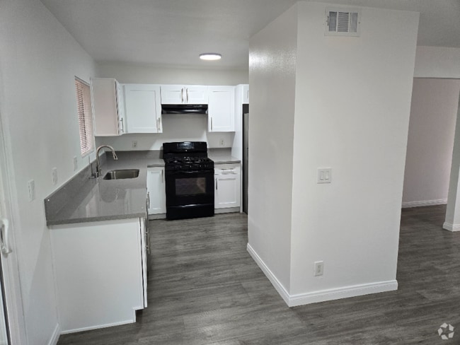 Building Photo - 4431 Tremont St