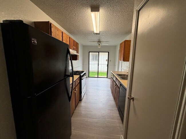 Building Photo - 1112 Byers Ln
