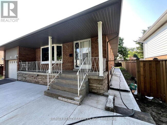 Photo du bâtiment - 91 Ambleside Dr