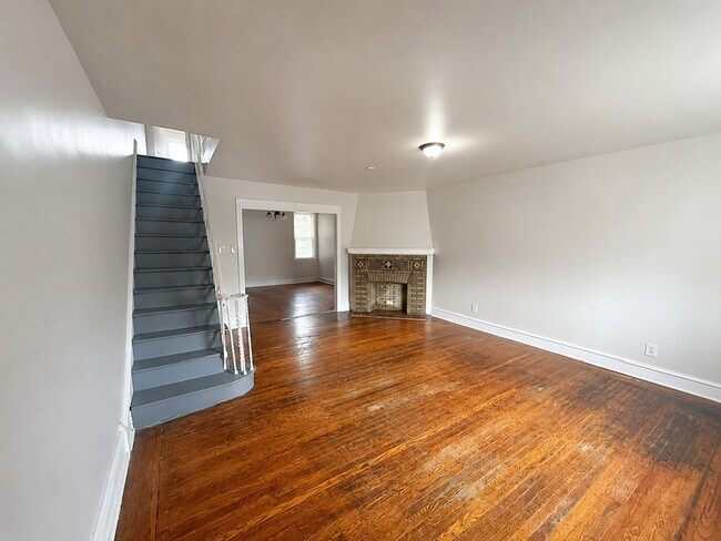 Foto del edificio - 5447 Torresdale Ave