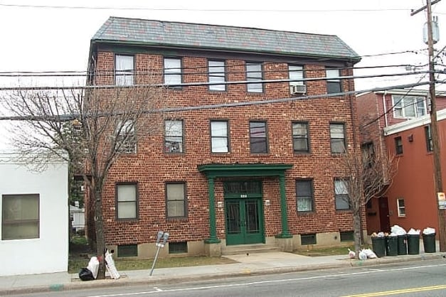 Primary Photo - 203 Willis Ave