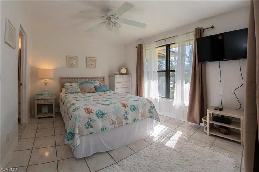 Foto principal - 16809 Davis Rd
