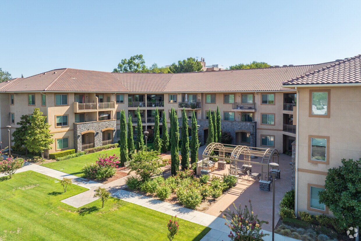 Building Photo - Minerva Manor