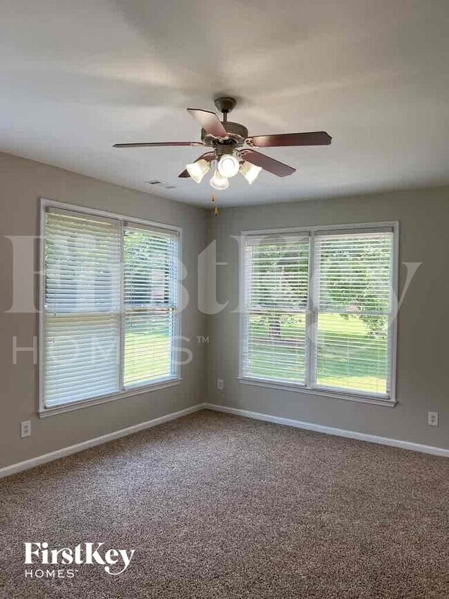 Foto del edificio - 4391 Quinton Hill Ct
