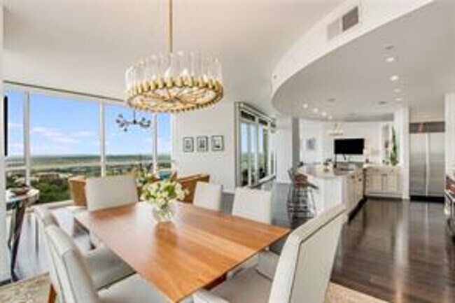 Photo - Furnished Luxury Buckhead Condo - Walk to EVERYTHING