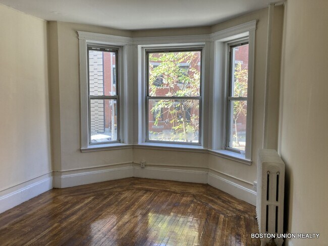 Foto del edificio - 12 Hemenway St