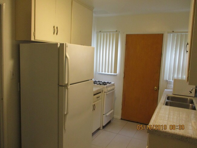 Foto del edificio - 6177 Montezuma Rd
