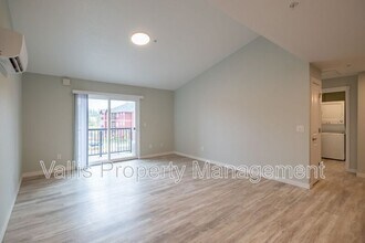 Building Photo - 13001 S Crompton Lane