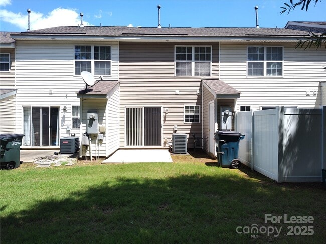 Building Photo - 3209 Blythe Ridge Ct