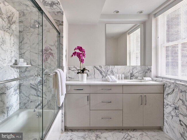 Foto del edificio - 134 S 18th St