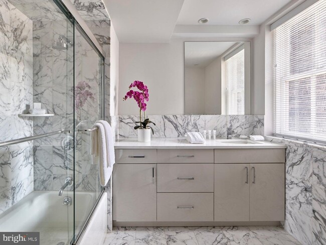 Building Photo - 134 S 18th St