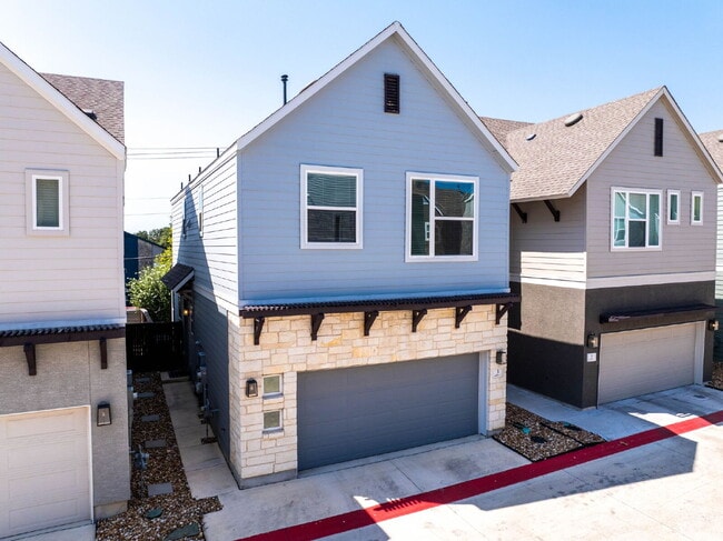Building Photo - Bright and Modern Two-Story in One of San ...