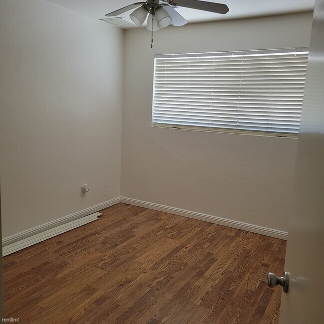 Building Photo - 4 br, 2 bath House - 1328 W 7th St