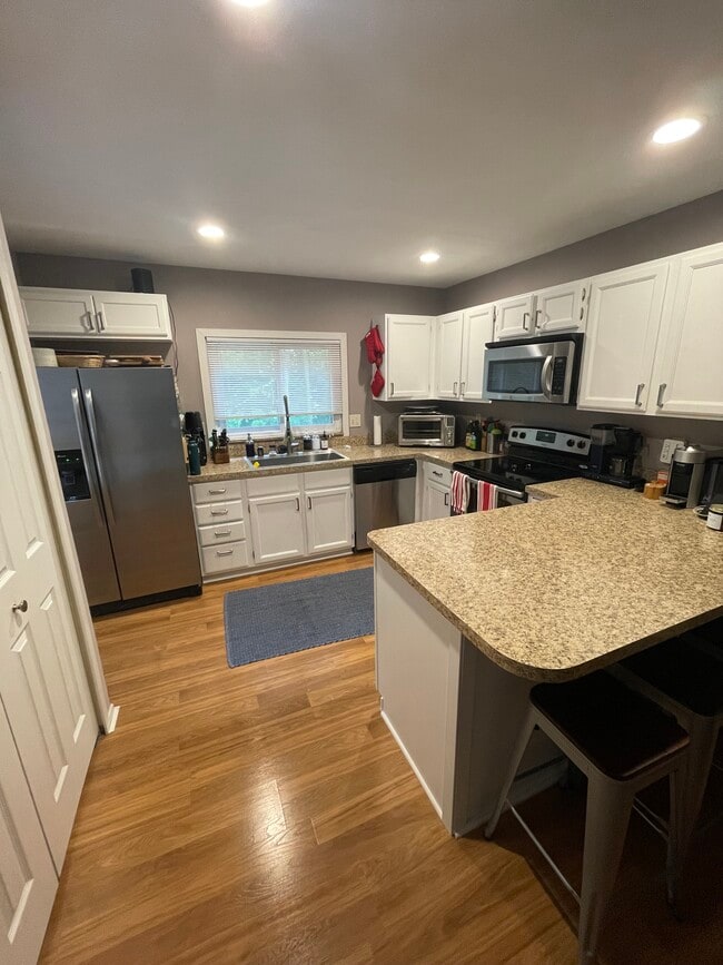 3631 E Meadows Ct, Okemos, MI 48864 Townhome Rentals in Okemos MI