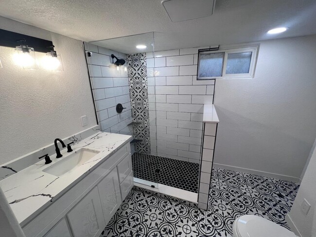 Photo - 2285 Gray St Apartment