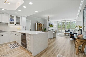Building Photo - 2728 Tiburon Blvd E