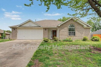 Building Photo - 313 Summerset St