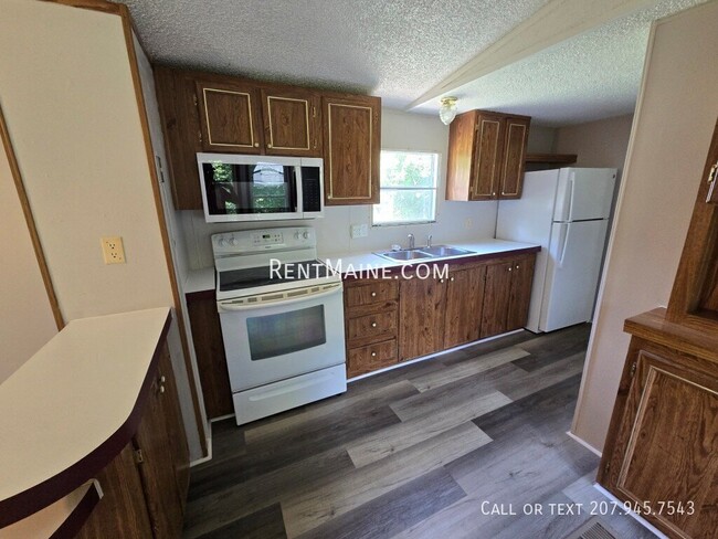 Building Photo - 71 Sweet Fern Dr