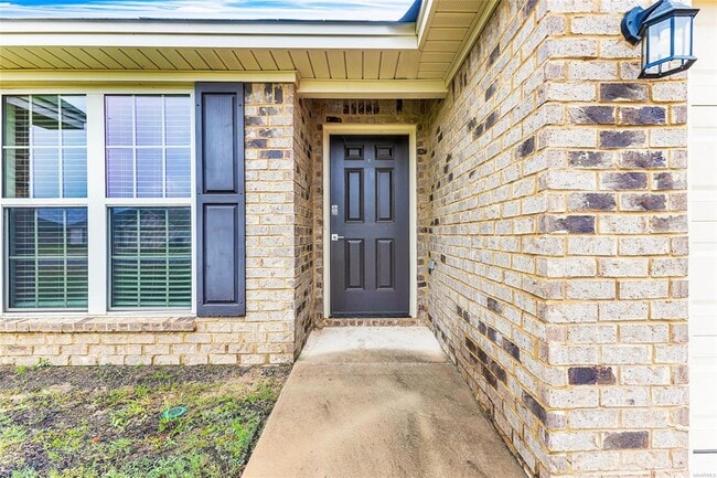 Building Photo - 1823 Landing Pl