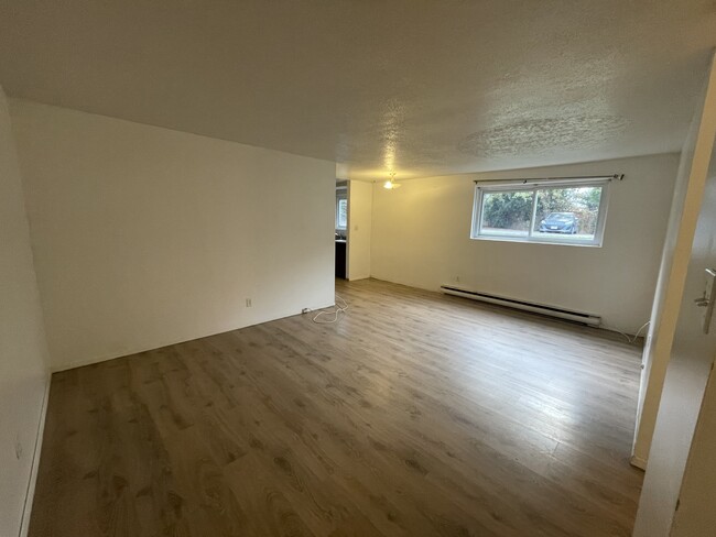 Building Photo - Beautiful 1 bedroom, 1 bathroom unit in qu...