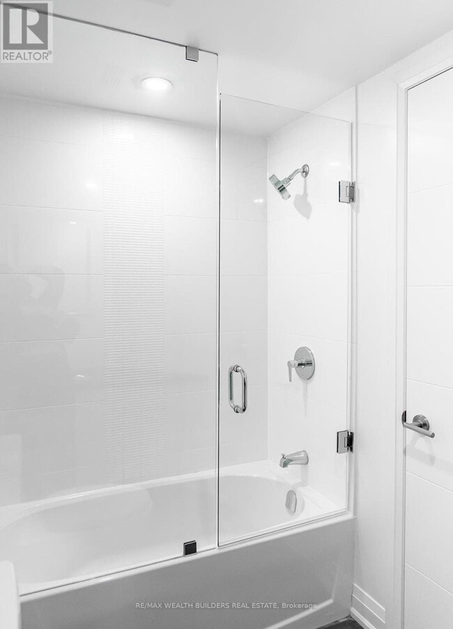 Building Photo - 1 Jarvis St