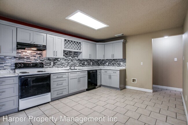 Building Photo - 3 br, 2.5 bath House - 13547 Hickory Legend