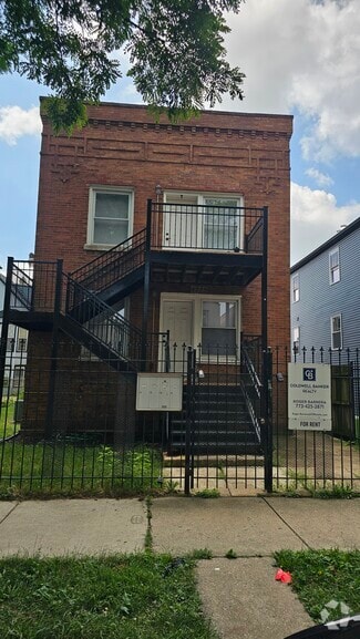 Building Photo - 4223 W Augusta Blvd