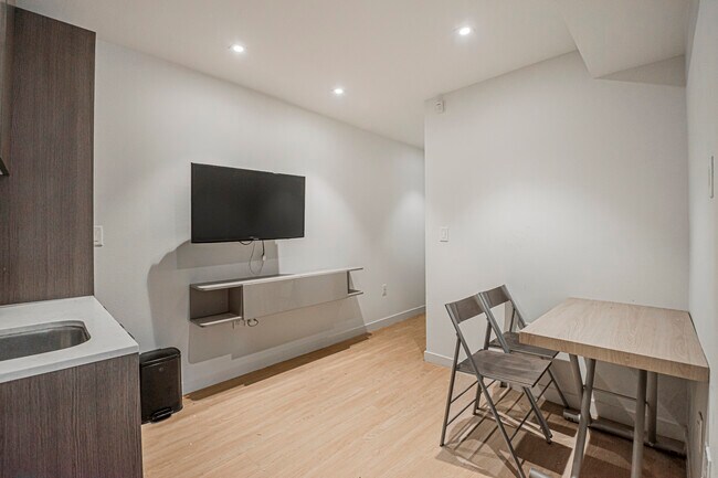 Foto del edificio - 5869.5B W 88th St