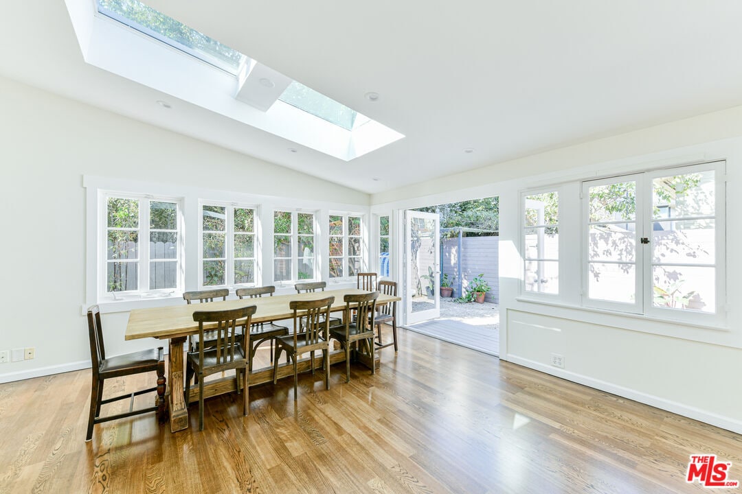 Foto principal - 1640 Electric Ave