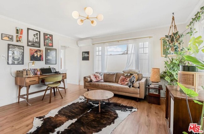 Foto del edificio - 1725 1/2 N Berendo St