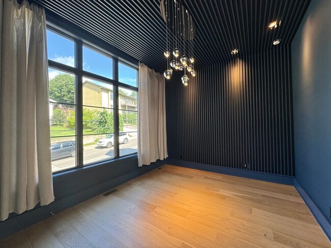 Building Photo - 2109 Belleview Ave
