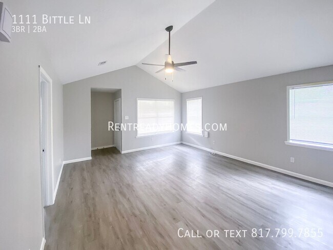 Foto del edificio - 1111 Bittle Ln