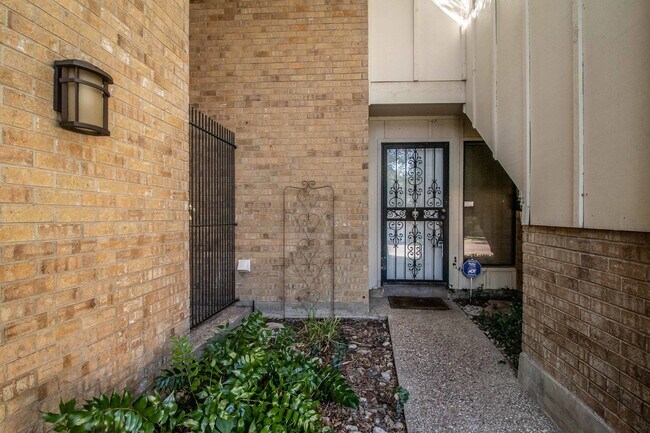 Foto del edificio - Amazing Townhome