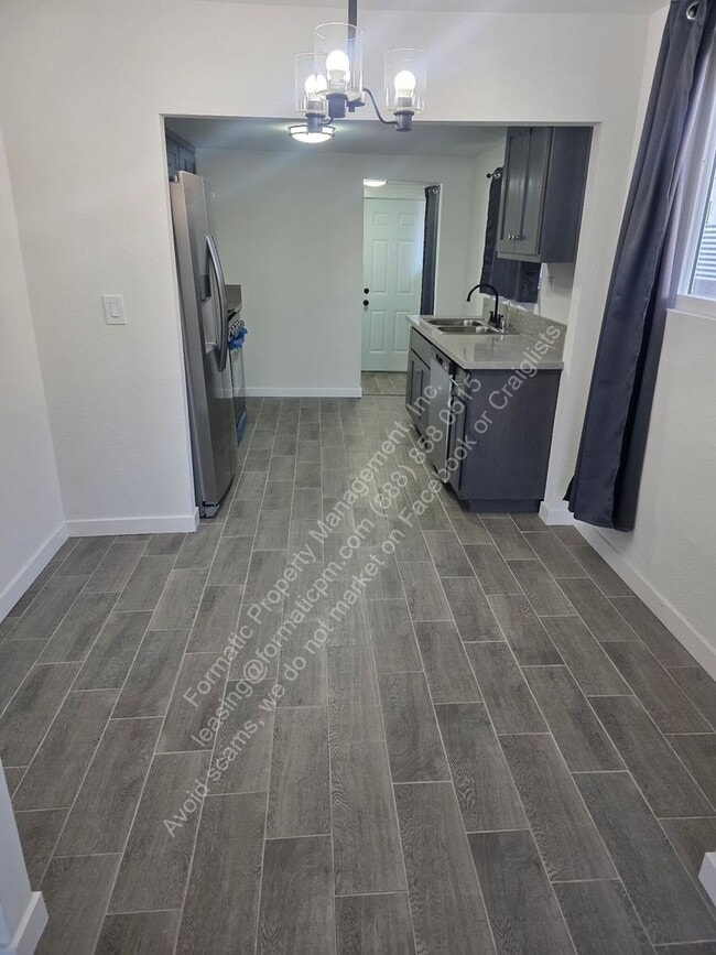 Building Photo - 120 E Century Blvd