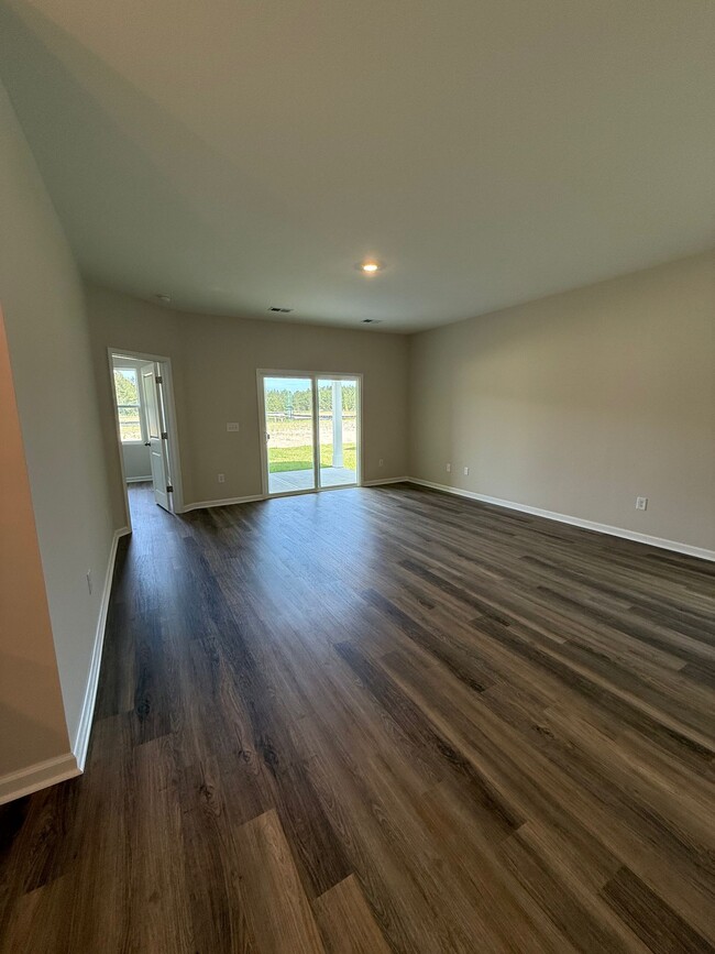 Building Photo - 136 Dreher Dr