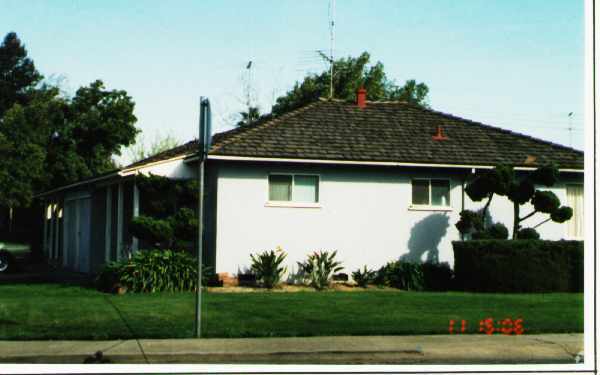 Primary Photo - 3390-3392 Moorpark Ave