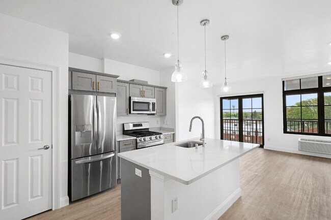 Foto del edificio - Brand New Barbara Anne Lofts.