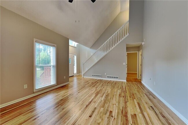 Foto del edificio - 44 Oak Landing Ct S